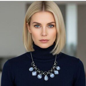 STATEMENT NECKLACE - Stunning blue two layer necklace